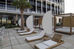 1 bedroom - Executive Studio at Upside Living With Burj Views (Dubai)