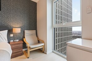 Apartment | Interior - Elegant 2 Bed Apartment Within Many Attractions (London)