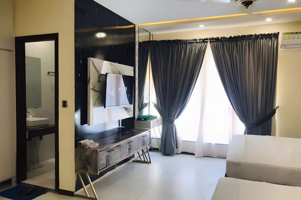 Hazelton Hotel