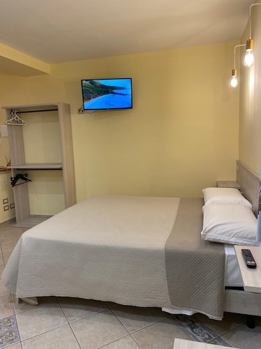 Villa Vittoria is an accommodation facility in the green countryside of Matera. 