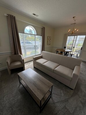 TV - Incredible 1BR condo, ground floor (Myrtle Beach)