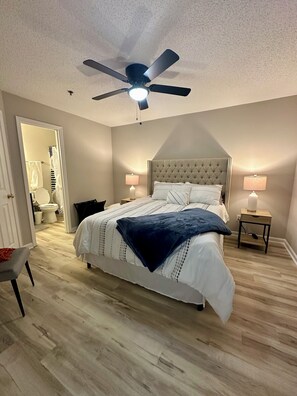 2 soverom, strykejern/-brett, wi-fi og sengetøy