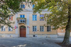 Interior - Apartment in the Old Town by Renters (Warsaw)