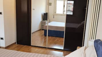 1 bedroom, in-room safe, desk, laptop workspace