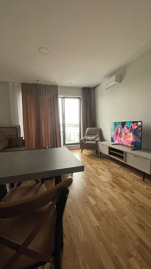 TV connectée, cheminée