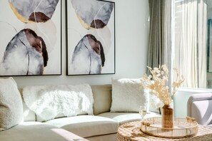 Apartment | 1 bedroom, Internet - Contemporary Comfort at City Suite 905 (Cape Town)