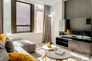 Apartment - Upscale Urban Haven at City Suite 906 (Cape Town)