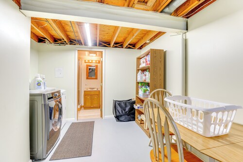 1440 Getaway w/ Yard & Deck ~ 16 Mi to Rochester