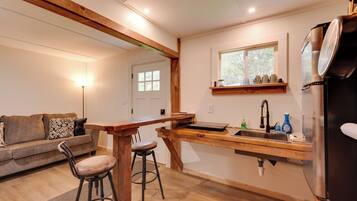 單棟房屋 (2 Bedrooms) | 內部