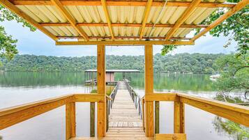 Cottage (2 Bedrooms) | Bagian depan properti