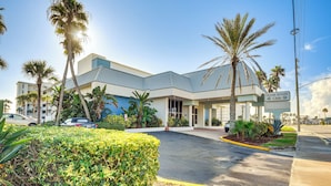 Apartment (0 Bedroom) | Interior - Daytona Beach Condo w/ Balcony: 5 Mi to Speedway! (Daytona Beach)
