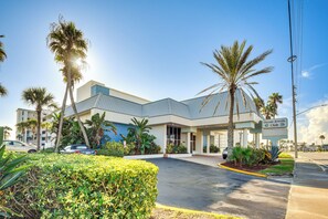 Apartment (0 Bedroom) | Interior