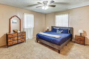 House (3 Bedrooms) | Interior - Rural Escape Near Lake Ouachita w/ Gas Grill! (Royal)