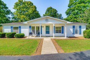 House (3 Bedrooms) | Front of property