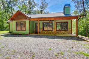 House (3 Bedrooms) | Interior - Mccaysville Cabin: Fire Pit, BBQ + More! (McCaysville)