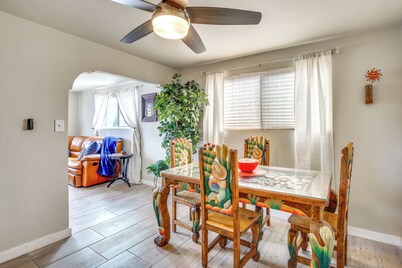 Downtown El Paso Home ~ 1 Mi to Medical Center St