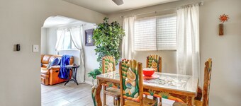 Downtown El Paso Home ~ 1 Mi to Medical Center St