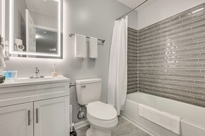 Apartment (2 Bedrooms) | Interior - Pet-friendly Retreat w/ Patio in Bolivia! (Bolivia)