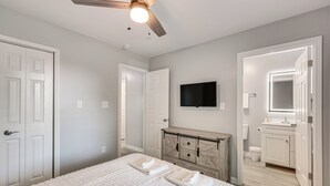 Apartment (2 Bedrooms) | Bahagian dalam
