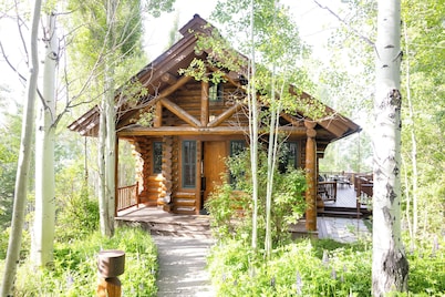 Outpost: Granite Ridge Cabin 7604 - Private Hot Tub