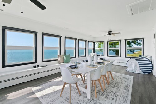 Amazing Waterfront house with expansive views of the Chesapeake Bay and Sunsets