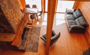 智能电视、壁炉