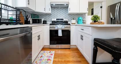 14b-Charming, beautiful 3-bedroom apartment in Boston