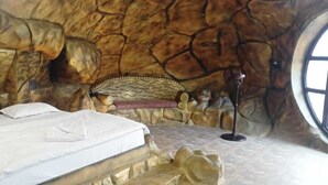 Premium Room | WiFi (free) - The River Park Resort (Jagdalpur)