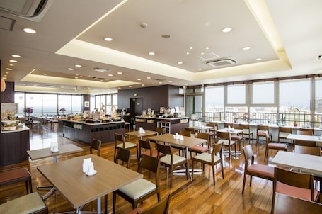 Restaurant. HOTEL HOKKE CLUB OITA