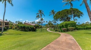 Condo, 2 Bedrooms | Property grounds