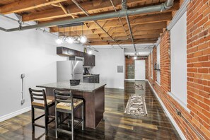 Apartment, 1 Bedroom | Private kitchen | Fridge, oven, coffee/tea maker - Stylish Chic Retreat At Lafayette Lofts 1 Bedroom Apts by RedAwning (Detroit)