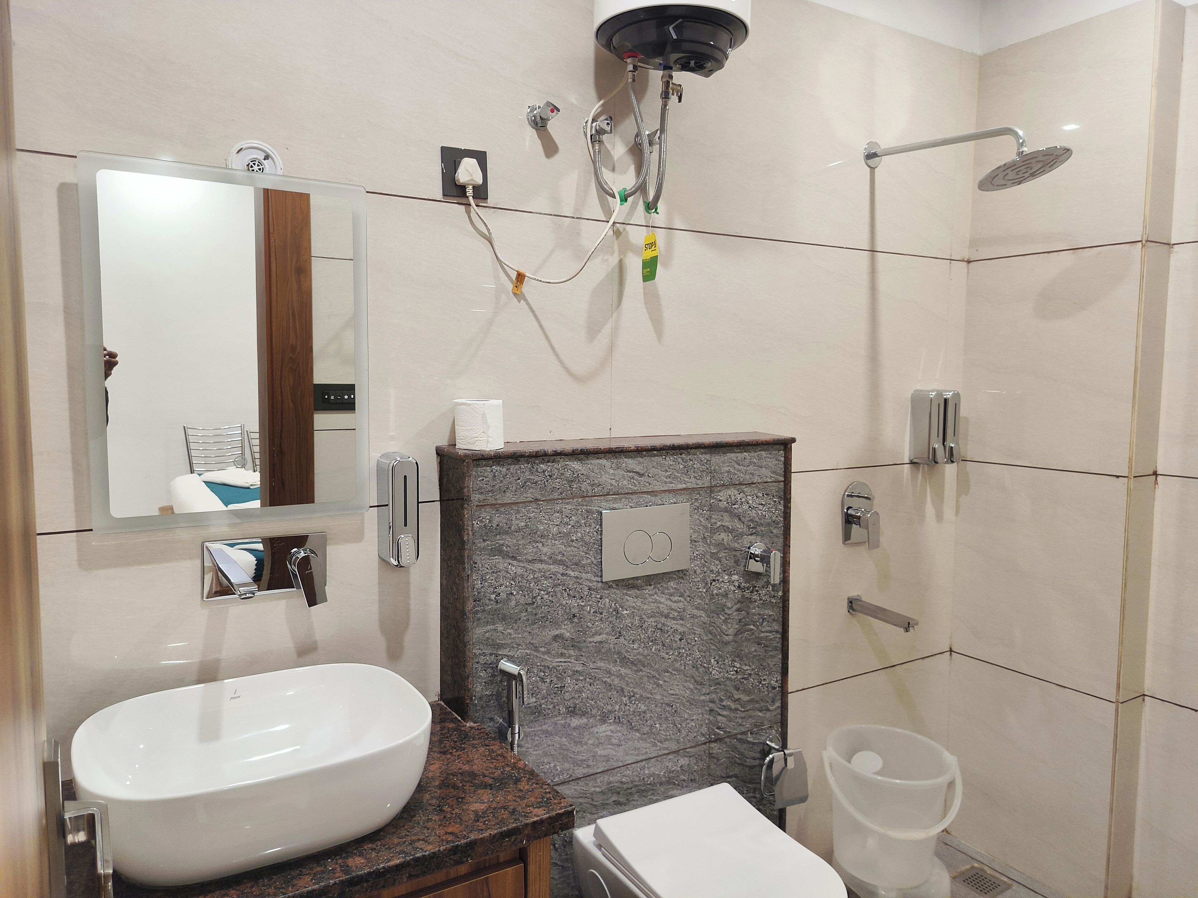 Superior Double Room | Bathroom