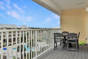 Outdoor dining - SC-K68, Beach View, Gated w/Pool, 3 Decks on End (Cape San Blas)