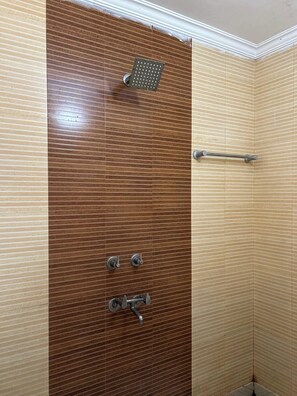 Free toiletries, soap, shampoo, toilet paper - HOTEL SMART STAY (New Delhi)