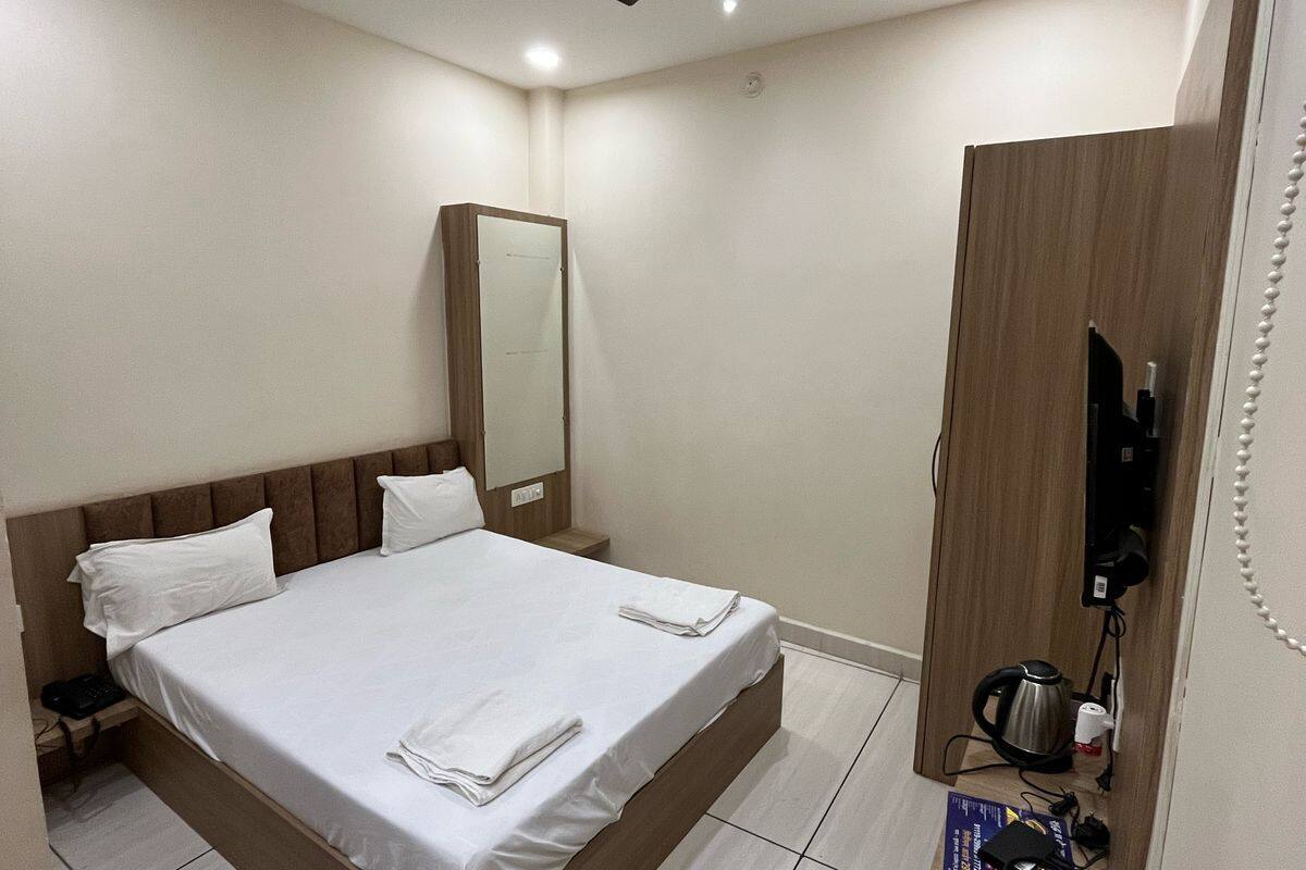 1 Schlafzimmer, hochwertige Bettwaren, Daunenbettdecken