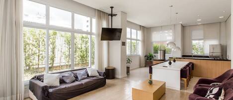 Télévision, espaces bureaux