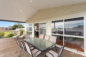 Outdoor dining - Killara Heights Summa (Cowes)