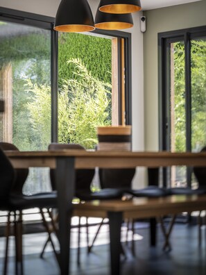 Dining - Venez Chez Vous Villa Nature (Alex)