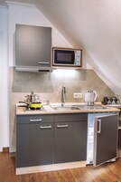 基础双人房 | 免费 WiFi、床单