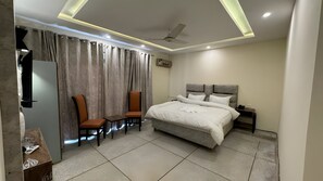 デラックス ダブルルーム | WiFi (無料)