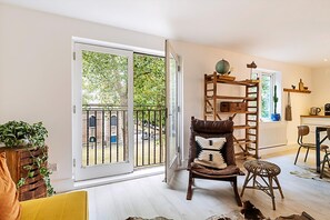 Exterior - Tranquil 2 Bedroom Apartment in East London (London)