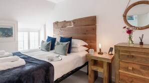 2 bedrooms, iron/ironing board, travel cot, WiFi