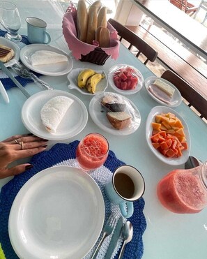 Termasuk sarapan layan diri setiap hari 