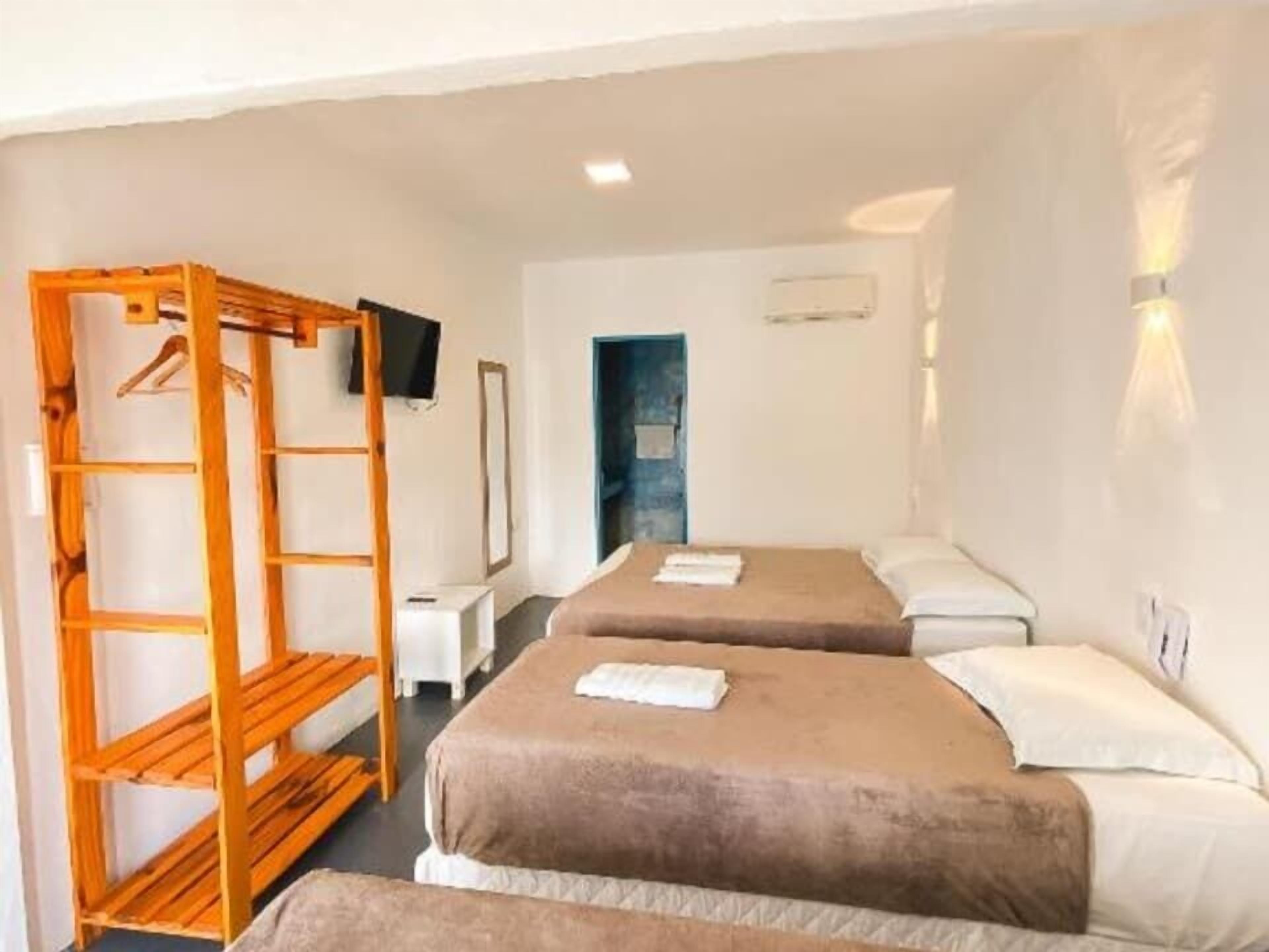 Quadruple Room | Bar mini, Wi-fi percuma 