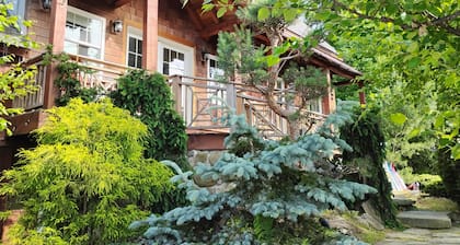 Mountain, Lake & Babbling Brook Retreat