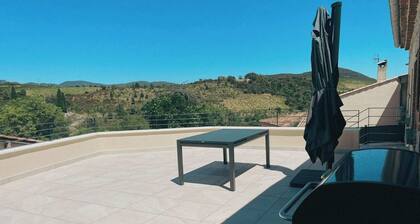 GĂźte Berlou - Modern & Authentic