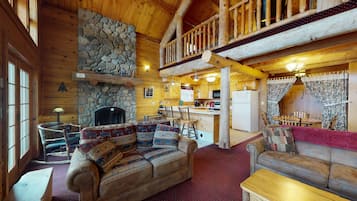 Cabane Luxe, 1 chambre, vue lac | Coin séjour | TV connectée, lecteur de DVD, services de streaming, imprimantes