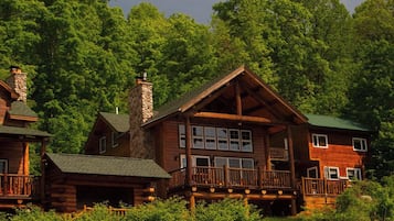 Luxury Cabin, 1 Bedroom, Lake View | 1 bedroom, Egyptian cotton sheets, premium bedding