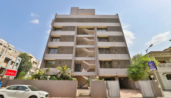 Front of property - Hotel Nandani (Ahmedabad)