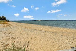 Liegestühle, Strandtücher